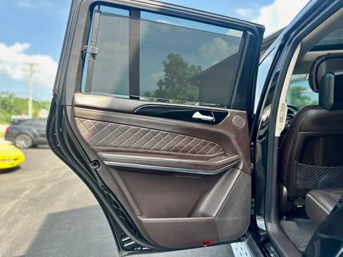 Used 2017 Mercedes-Benz GLS 550 4MATIC image 24