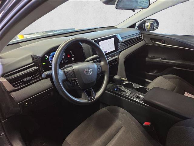 Used 2025 Toyota Camry LE FWD image 10