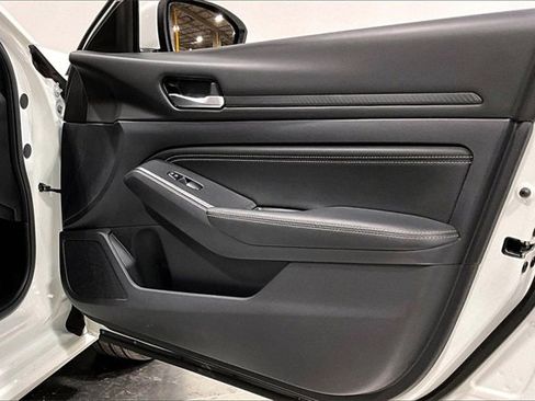 Used 2020 Nissan Altima 2.5 S image 18