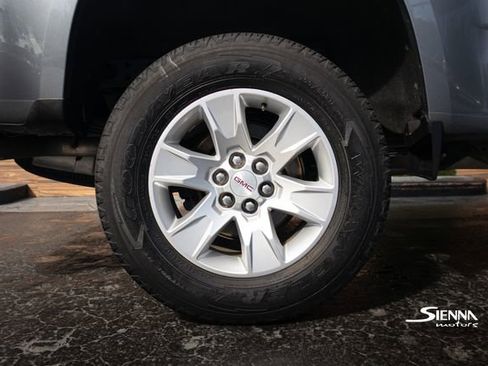 Used 2018 GMC Canyon SLE w/ SLE Convenience Package image 38