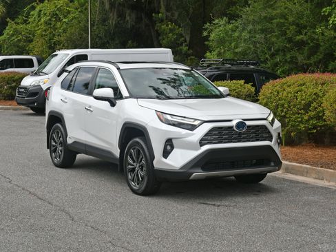 Certified 2024 Toyota RAV4 Limited w/ Advanced Technology Package AWD/4WD image 6