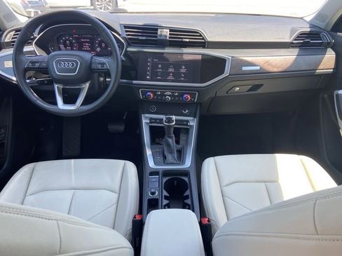 Used 2022 Audi Q3 2.0T Premium w/ Convenience Package AWD/4WD image 13
