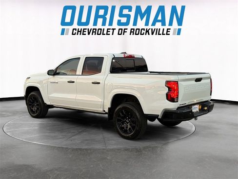 Used 2025 Chevrolet Colorado W/T w/ WT Custom Package image 4