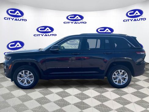 Used 2023 Jeep Grand Cherokee Limited image 6