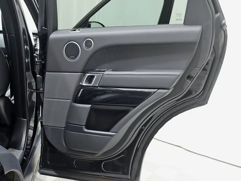 Used 2022 Land Rover Range Rover Sport HST image 36