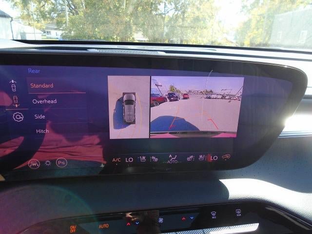 Certified 2026 Buick Enclave Avenir w/ Super Cruise Package AWD/4WD image 15