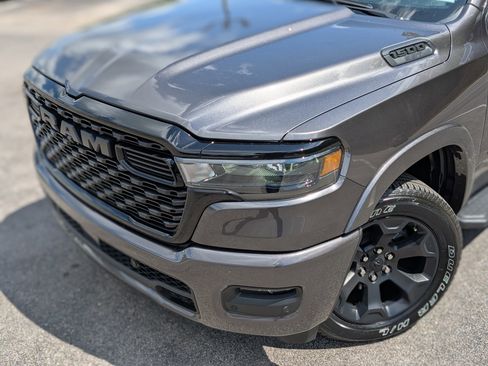 Used 2025 RAM 1500 Big Horn AWD/4WD image 13