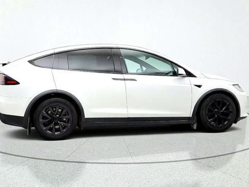 Used 2022 Tesla Model X AWD/4WD image 4