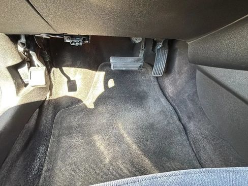 Used 2016 Chevrolet Impala LT FWD image 24