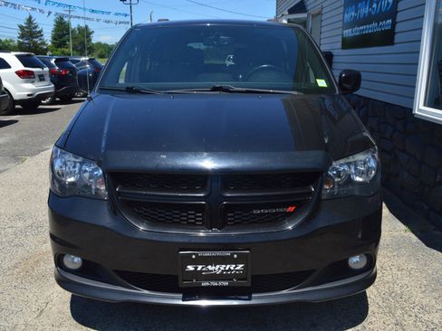 Used 2017 Dodge Grand Caravan GT FWD image 8