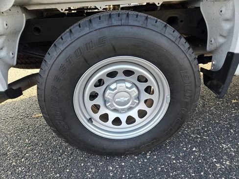 Used 2024 Chevrolet Silverado 1500 W/T w/ Trailering Package image 36