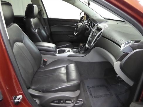 Used 2010 Cadillac SRX Premium image 24