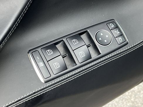 Used 2019 Tesla Model S P100D image 13