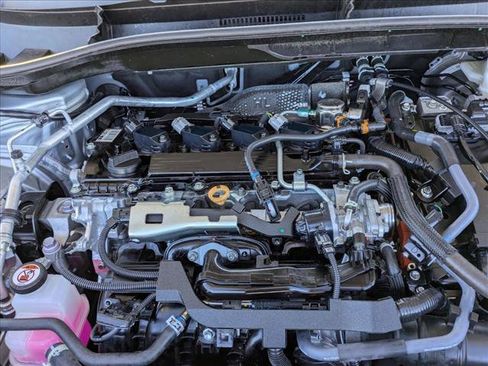 Used 2025 Toyota Corolla Cross SE image 23