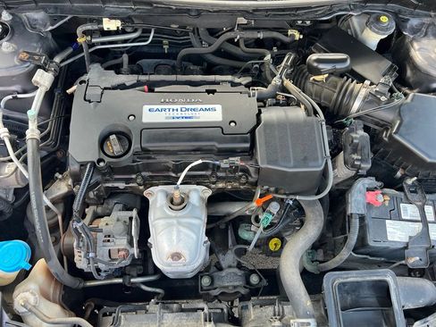 Used 2015 Honda Accord LX image 40