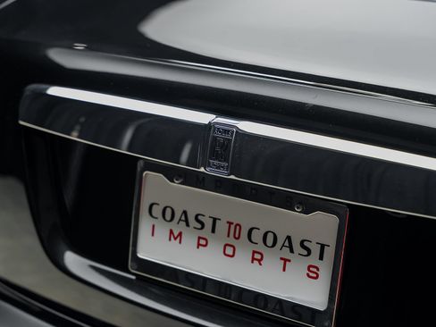 Used 2016 Rolls-Royce Dawn RWD image 16