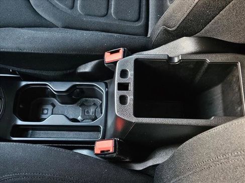 Used 2020 Jeep Renegade Latitude w/ UConnect 8.4 Nav Group image 15