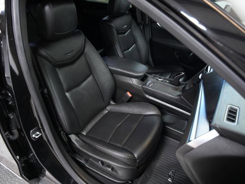 Used 2024 Cadillac XT5 Luxury w/ LPO, Floor Liner Package FWD image 20