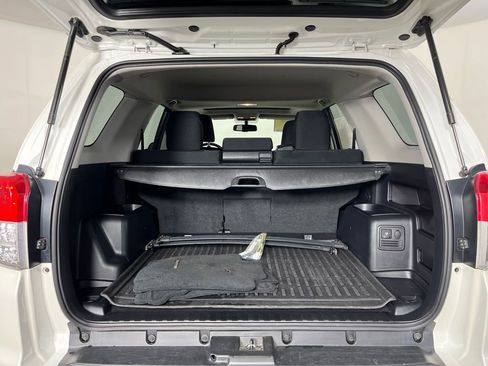 Used 2012 Toyota 4Runner SR5 w/ Convenience Pkg image 22