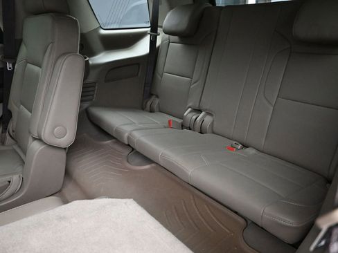 Used 2018 Chevrolet Tahoe Premier image 17