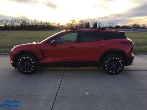 Used 2024 Chevrolet Blazer EV RS image 8