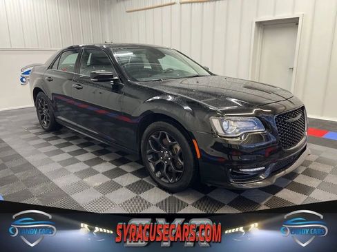 Used 2023 Chrysler 300 Touring L w/ Popular Equipment Group image 1