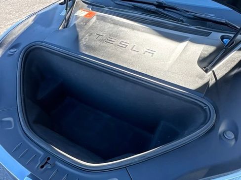 Used 2016 Tesla Model S AWD image 9