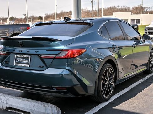 Used 2025 Toyota Camry XLE w/ Premium Plus Package image 10