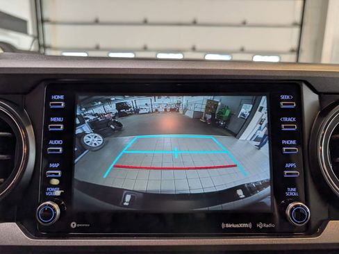 Used 2023 Toyota Tacoma TRD Sport AWD/4WD image 25