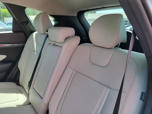 Used 2024 Hyundai Tucson SEL w/ Convenience Package image 11