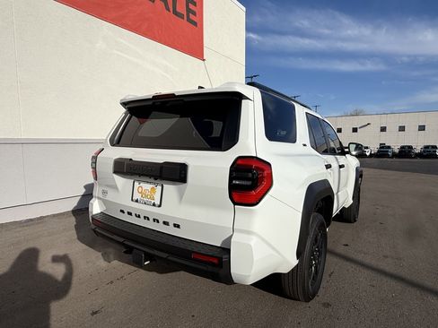 New 2026 Toyota 4Runner SR5 image 22