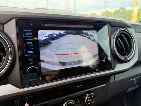 Used 2019 Toyota Tacoma TRD Sport w/ Technology Package RWD image 13