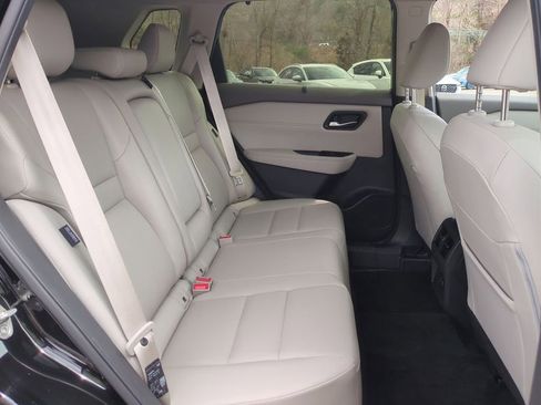 Used 2023 Nissan Rogue SV w/ SV Premium B Package AWD/4WD image 27