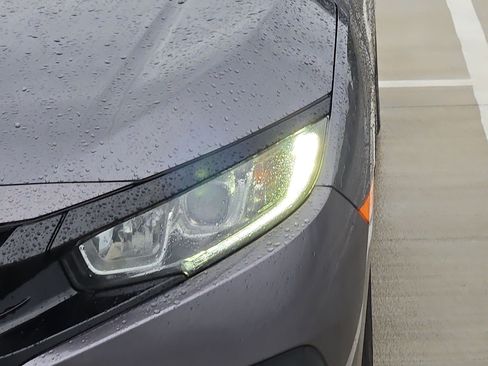 Used 2016 Honda Civic EX image 10