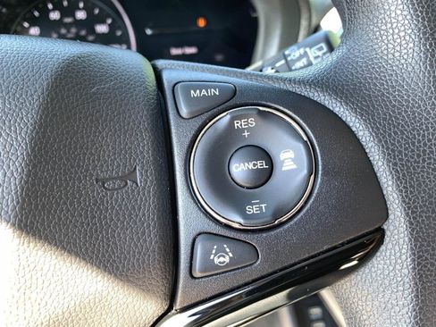 Used 2022 Honda HR-V EX image 16
