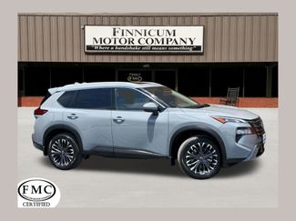 Used 2025 Nissan Rogue SL w/ Tech Package FWD video 1