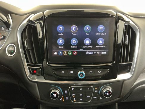 Used 2022 Chevrolet Traverse RS image 11