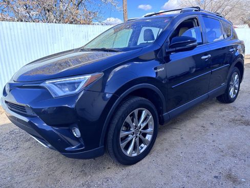 Used 2018 Toyota RAV4 Limited image 4
