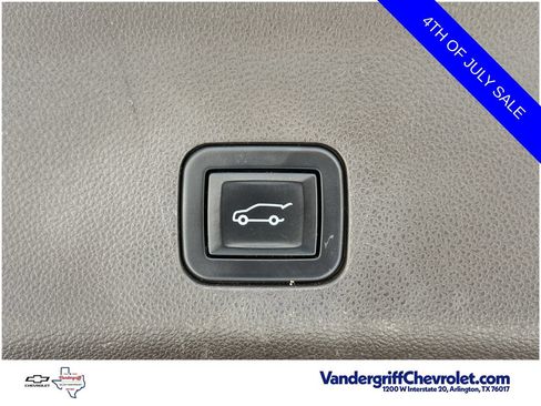 Used 2022 Chevrolet Tahoe LT w/ LT Signature Package RWD image 32