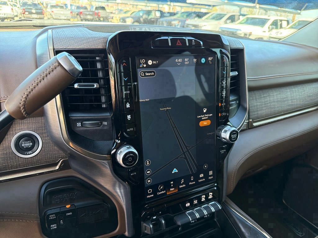 Used 2024 RAM 3500 Limited AWD/4WD image 23