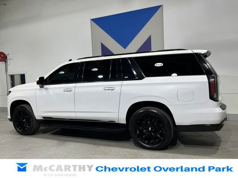 Used 2021 Cadillac Escalade ESV Sport Platinum w/ LPO, ONYX Package image 7