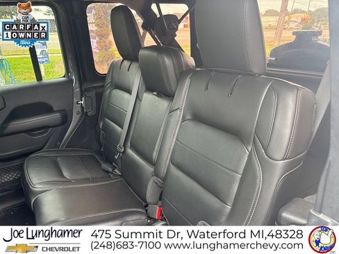 Used 2022 Jeep Wrangler Unlimited Sahara w/ LED Lighting Group AWD/4WD image 13