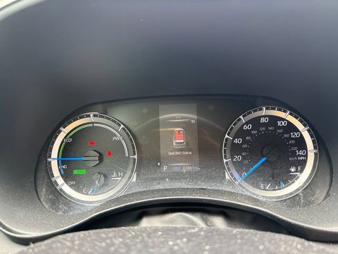 Used 2021 Toyota Highlander LE AWD/4WD image 14