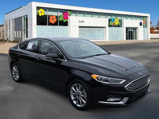 Used 2017 Ford Fusion SE w/ Fusion SE Technology Package video 1