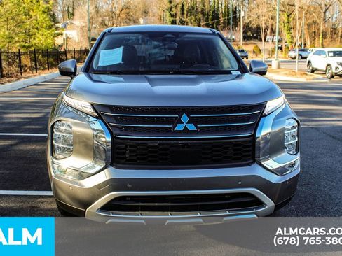 Used 2024 Mitsubishi Outlander SE image 10