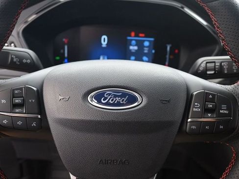 Used 2026 Ford Escape ST-Line w/ Cold Weather Package FWD image 1
