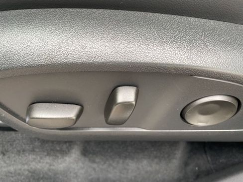 Used 2025 Buick Enclave Preferred image 17