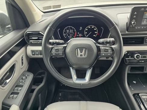 Used 2025 Honda Pilot EX-L image 20
