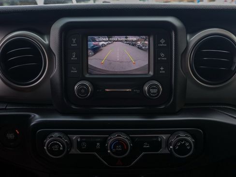 Used 2021 Jeep Wrangler Unlimited Sport image 28