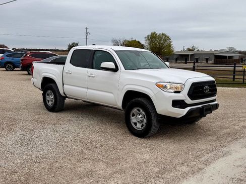 Used 2021 Toyota Tacoma SR image 2